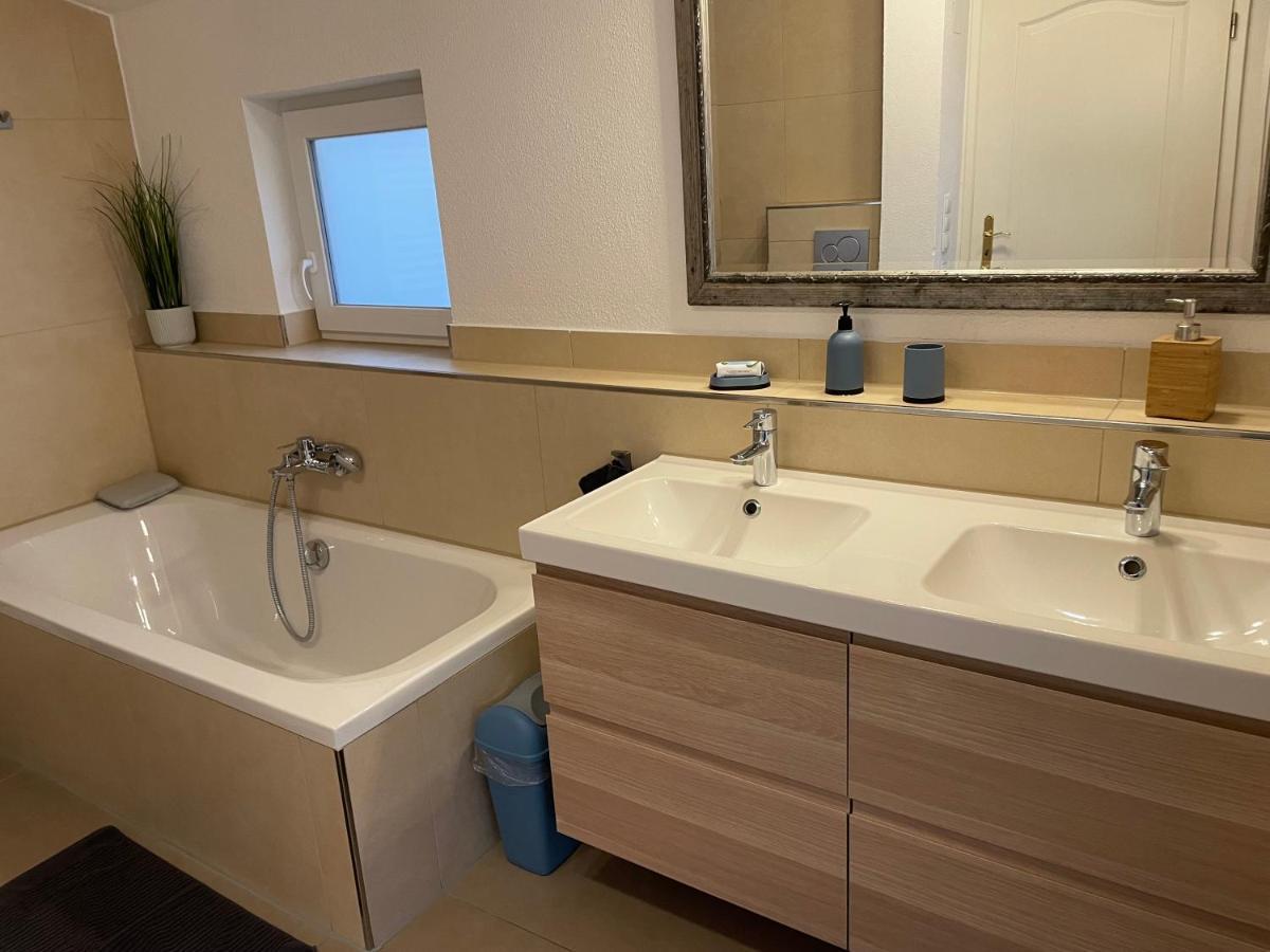 #6 Familienzimmer Mit Gemeinschaftsbad Memmingen Esterno foto