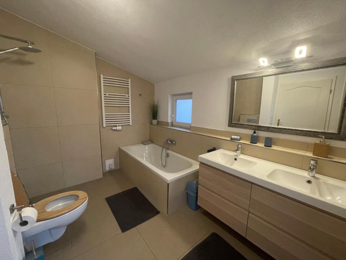 #6 Familienzimmer Mit Gemeinschaftsbad Memmingen Esterno foto